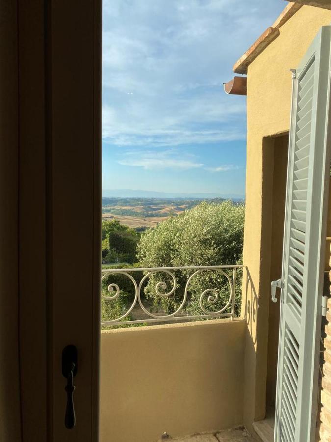 Relais Maria Cristina Bed and Breakfast Chianni Exteriör bild