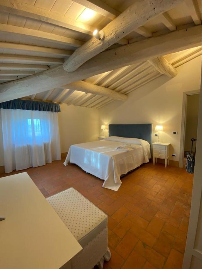 Relais Maria Cristina Bed and Breakfast Chianni Exteriör bild