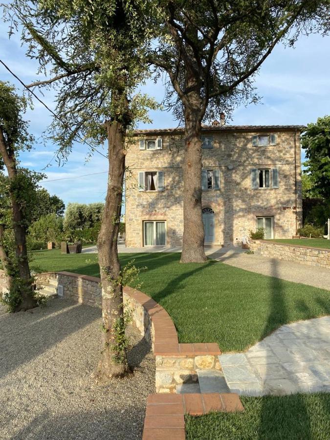 Relais Maria Cristina Bed and Breakfast Chianni Exteriör bild