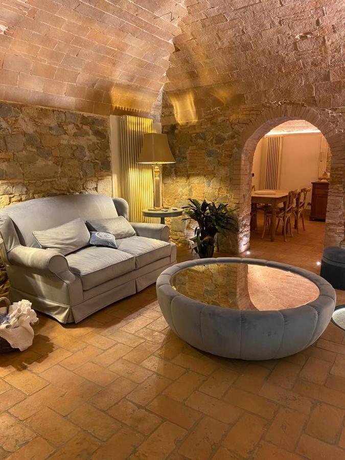Relais Maria Cristina Bed and Breakfast Chianni Exteriör bild