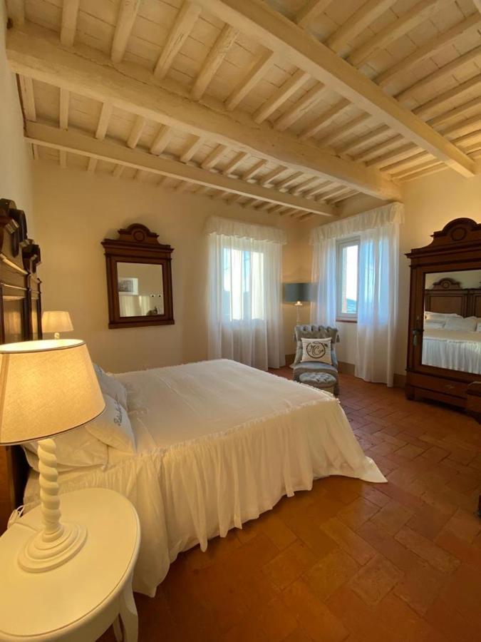 Relais Maria Cristina Bed and Breakfast Chianni Exteriör bild