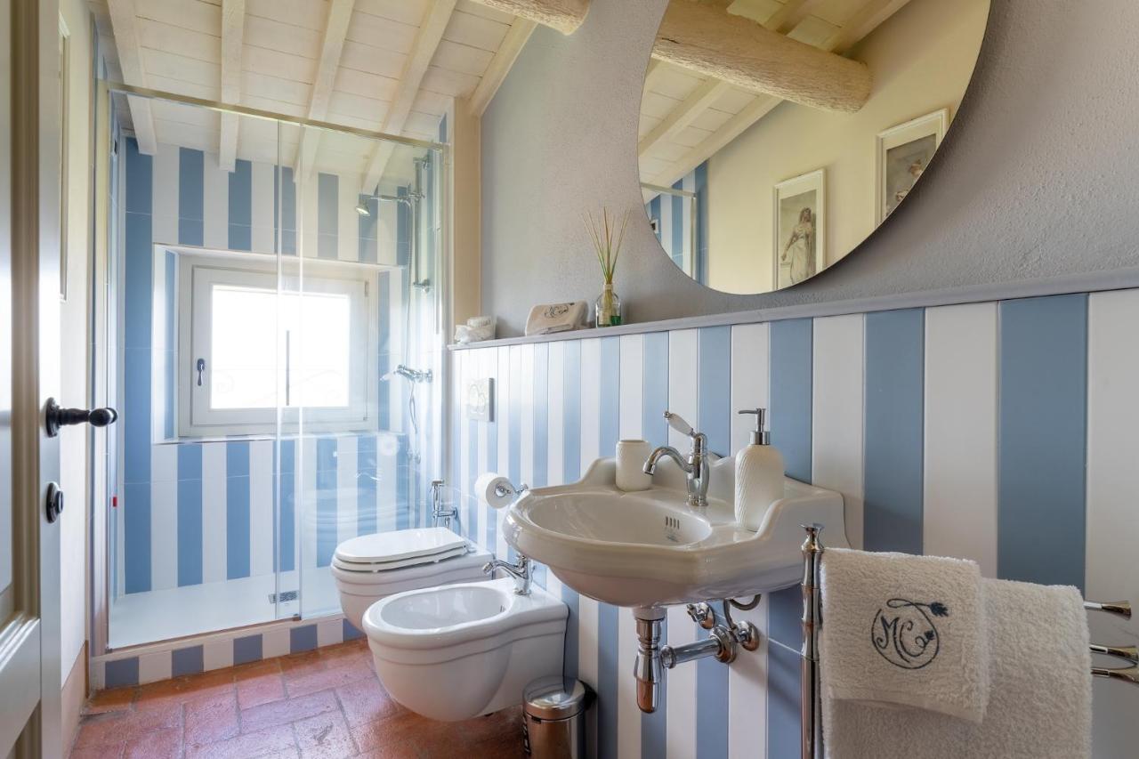Relais Maria Cristina Bed and Breakfast Chianni Exteriör bild
